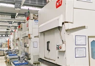 Jalur produksi suku cadang mekanis